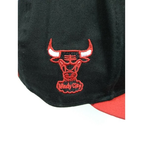 Chicago Bulls Baseball Cap New Era 59Fifty Windy City Hat Embroidered HWClassics - Picture 7 of 11